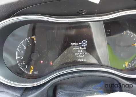 2019 Jeep Grand Cherokee Altitude 4X4 from USA, damaged, VIN 1C4RJFAG5KC838383